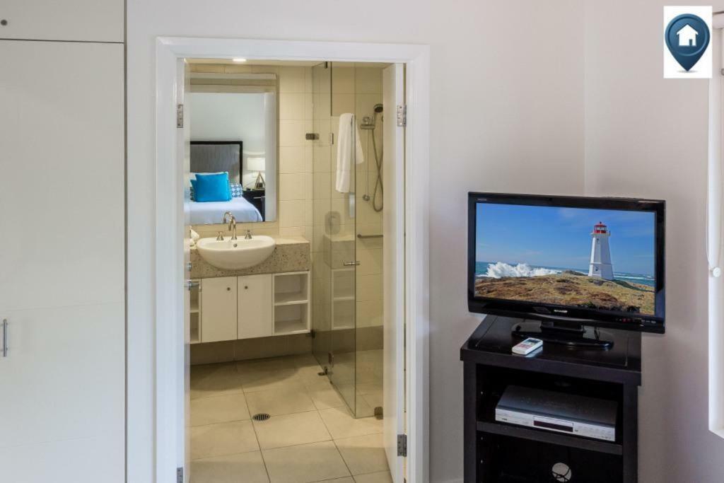 The Beach Club Premium Private Apartments Παλμ Κόουβ Εξωτερικό φωτογραφία