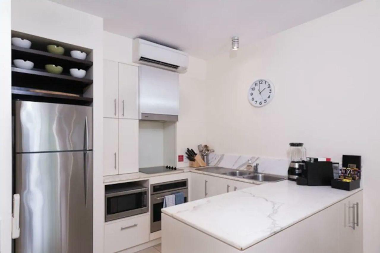 The Beach Club Premium Private Apartments Παλμ Κόουβ Εξωτερικό φωτογραφία